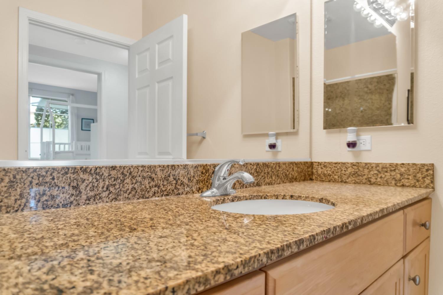 Detail Gallery Image 23 of 44 For 88 N Jackson Ave #123,  San Jose,  CA 95116 - 2 Beds | 2 Baths