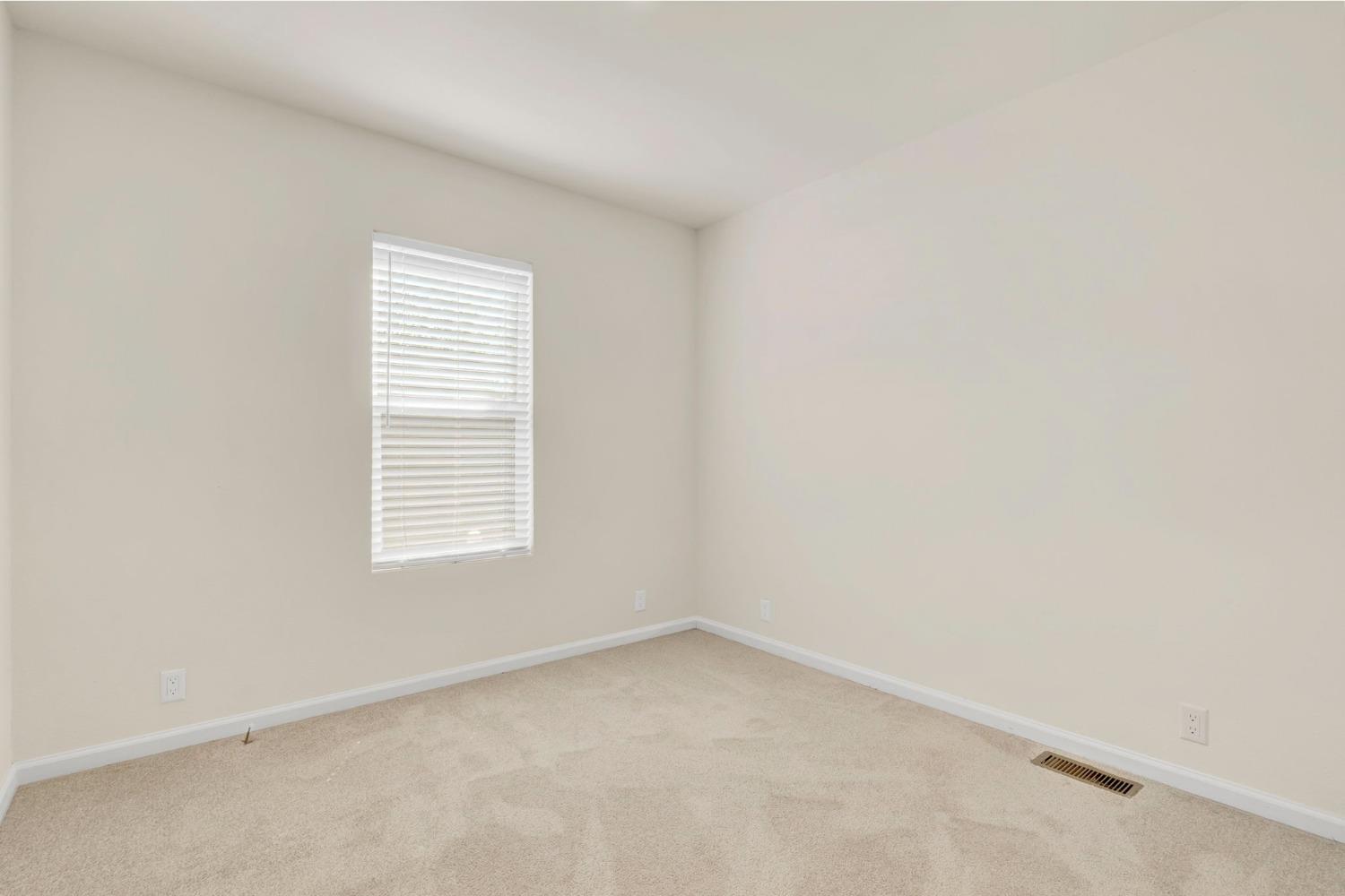 Detail Gallery Image 16 of 21 For 6222 Manitoba Ave 66, Sacramento,  CA 95841 - 3 Beds | 2 Baths