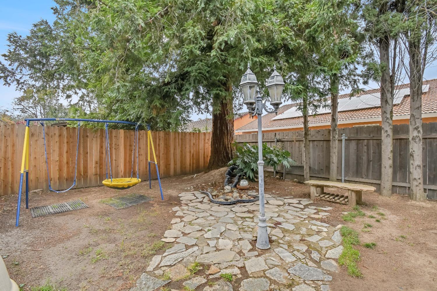 Detail Gallery Image 37 of 42 For 1967 Rameriz Dr, Yuba City,  CA 95993 - 3 Beds | 2/1 Baths