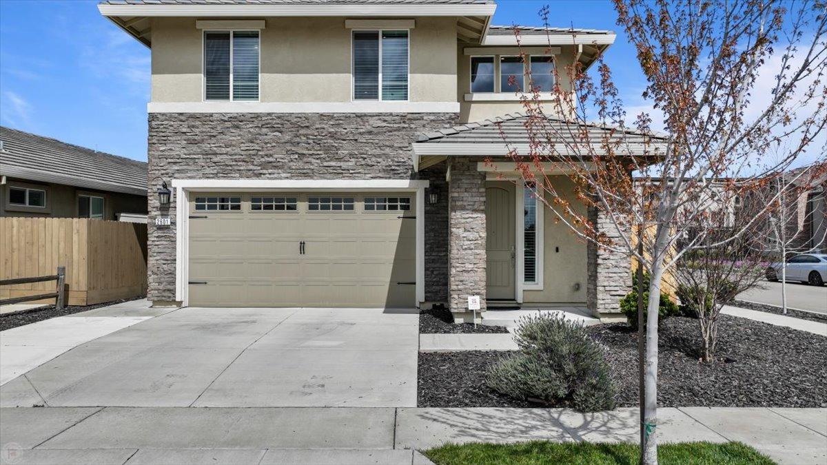 Detail Gallery Image 5 of 43 For 2601 Carnation Way, Lodi,  CA 95242 - 3 Beds | 2/1 Baths