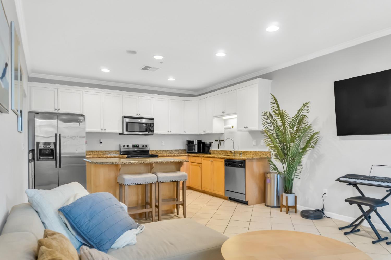 Detail Gallery Image 10 of 44 For 88 N Jackson Ave #123,  San Jose,  CA 95116 - 2 Beds | 2 Baths