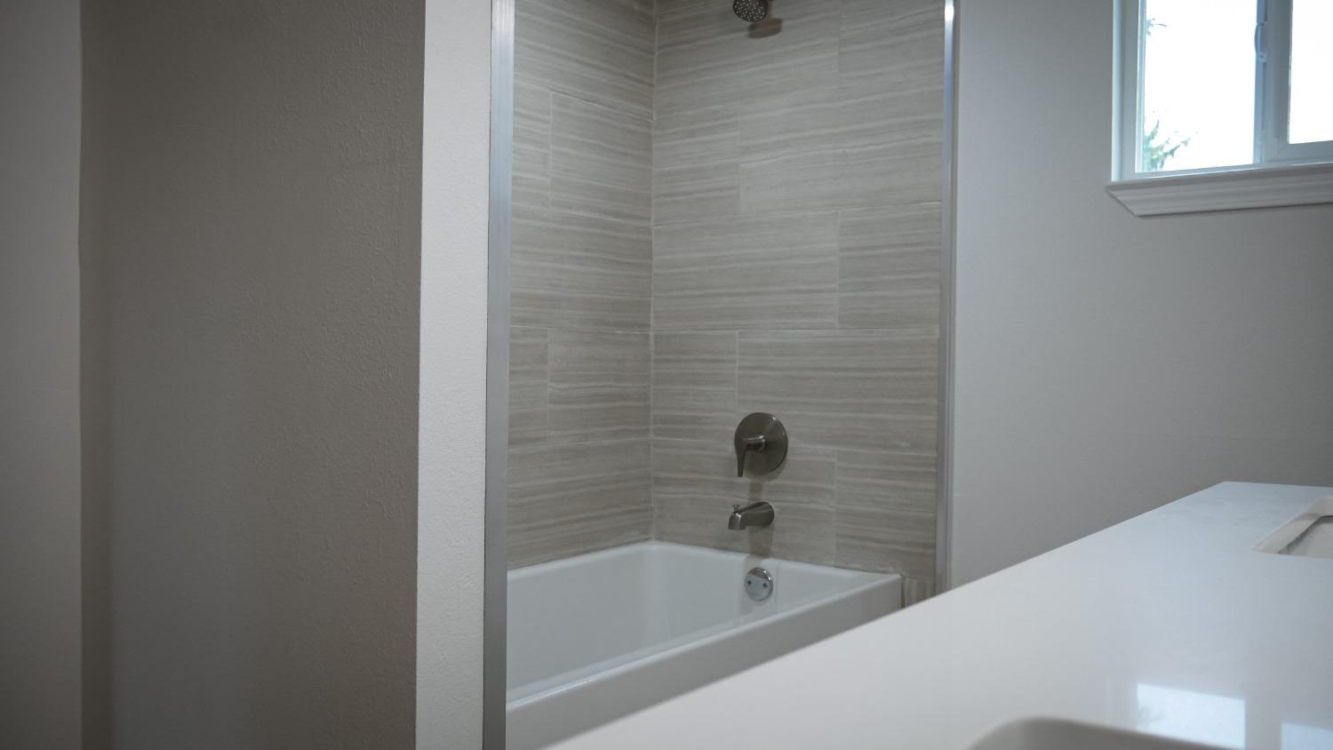 Detail Gallery Image 60 of 94 For 3220 W Mendocino Ave, Stockton,  CA 95204 - 4 Beds | 2/1 Baths