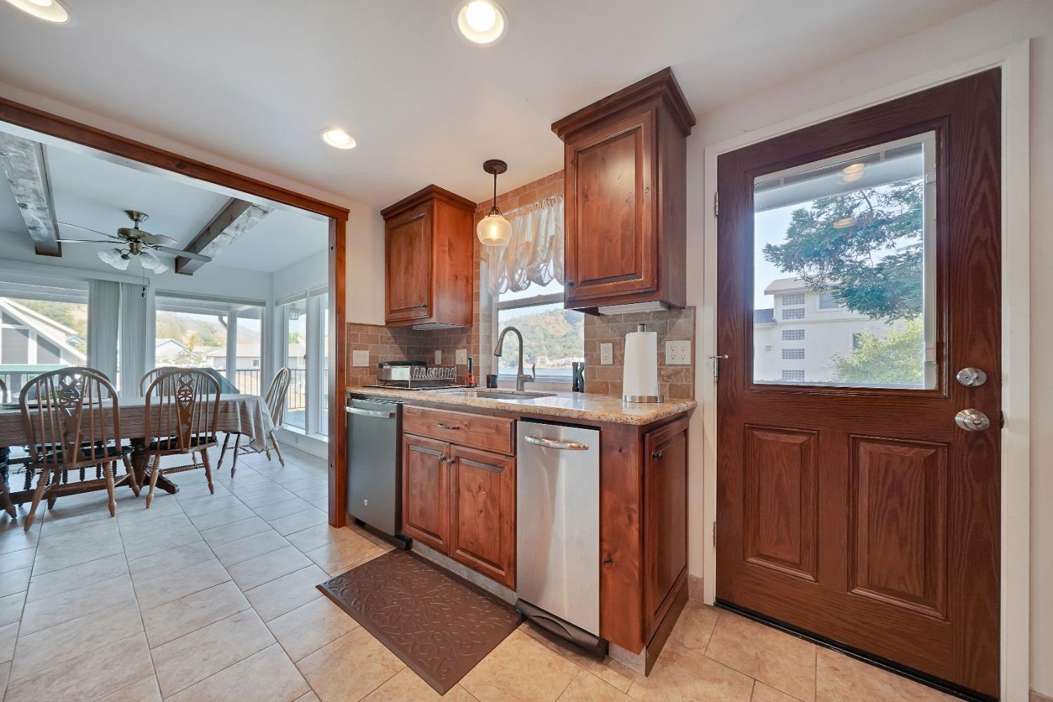 Detail Gallery Image 25 of 64 For 743 Sandy Bar Dr, Copperopolis,  CA 95228 - 4 Beds | 4/1 Baths