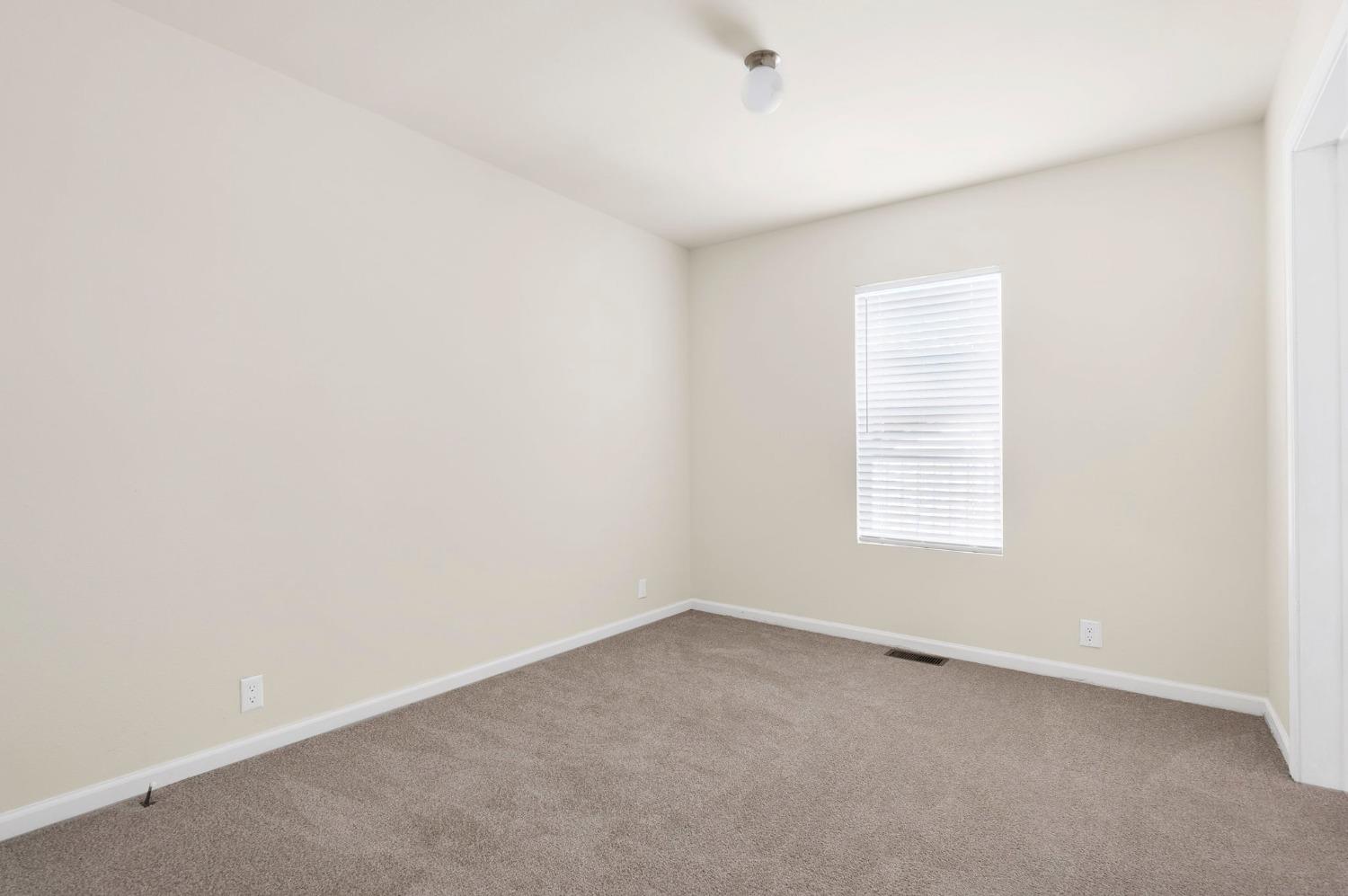 Detail Gallery Image 13 of 21 For 6222 Manitoba Ave 66, Sacramento,  CA 95841 - 3 Beds | 2 Baths