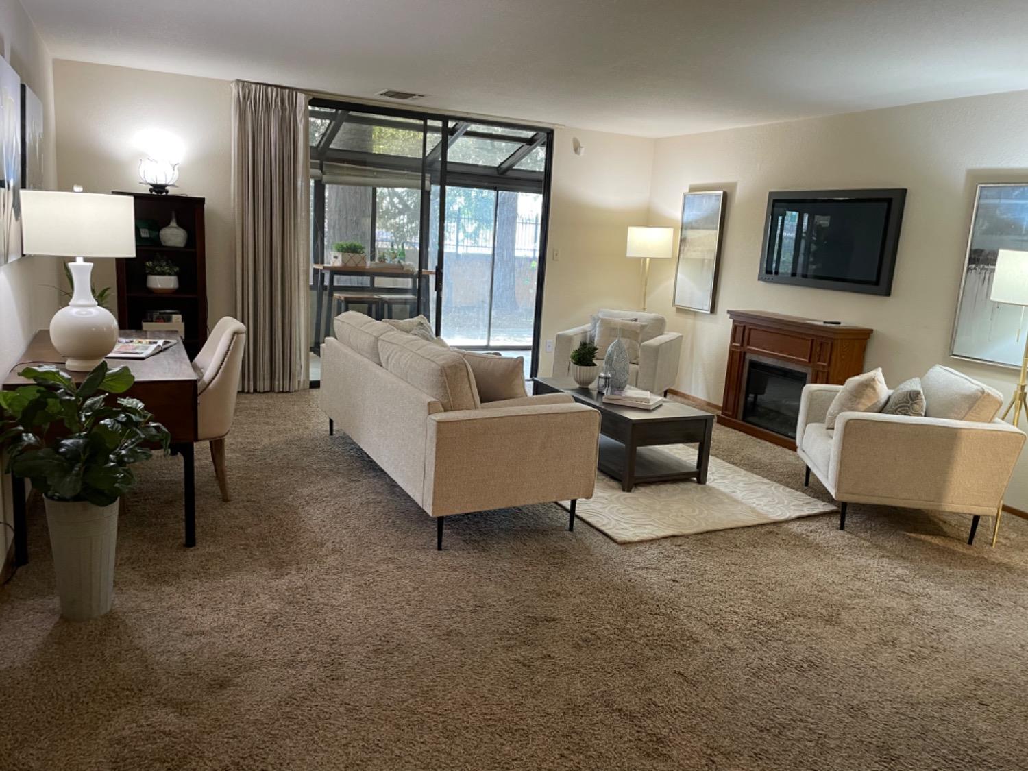 Detail Gallery Image 1 of 29 For 200 P St #C13,  Sacramento,  CA 95814 - 2 Beds | 2 Baths