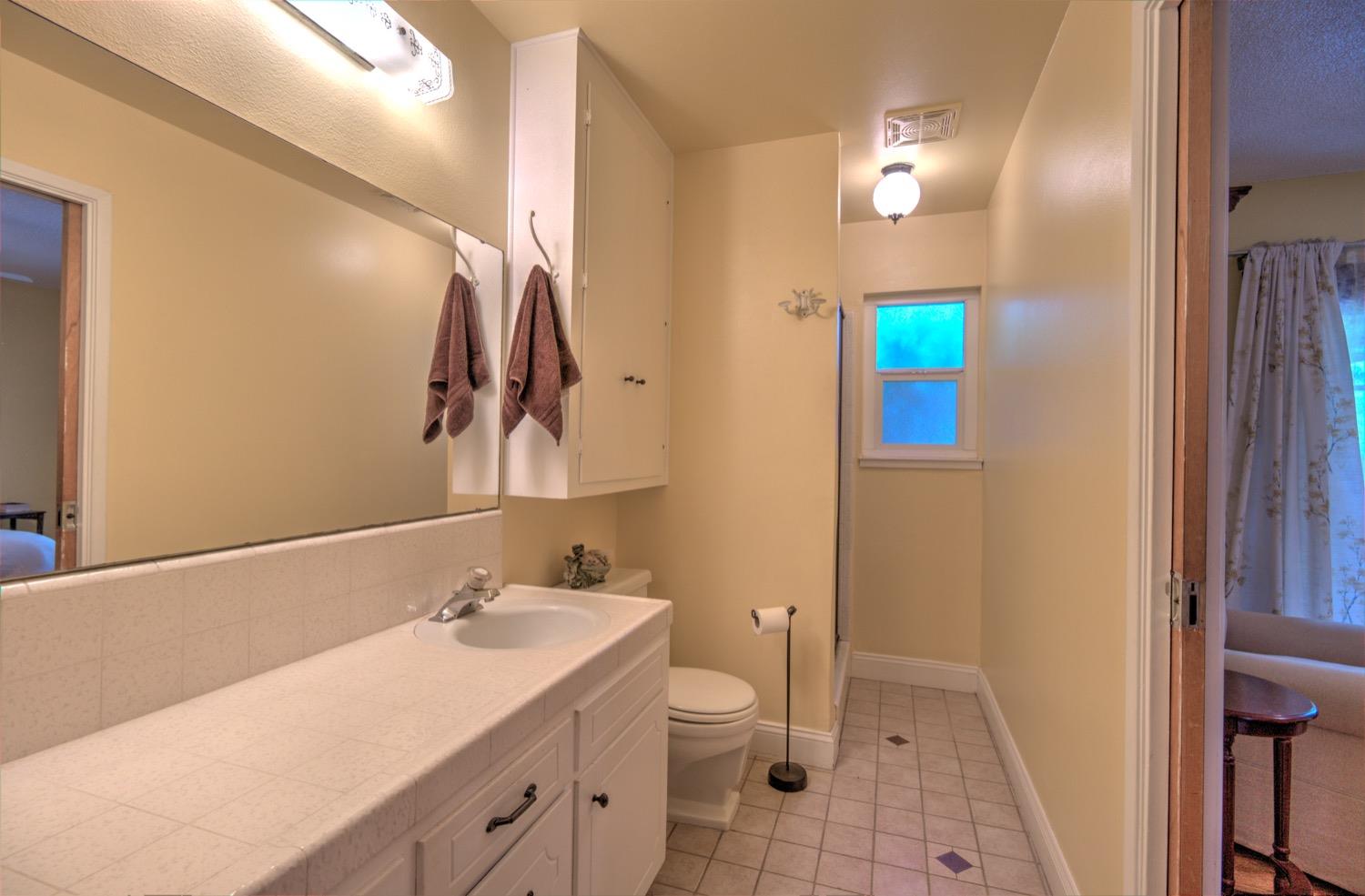 Detail Gallery Image 17 of 43 For 3313 Cranford Ln, Modesto,  CA 95355 - 3 Beds | 2 Baths