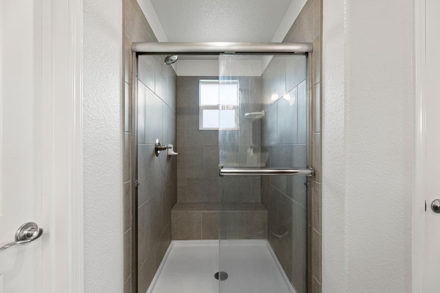 Detail Gallery Image 14 of 35 For 1510 Baywood Greens Dr, Ione,  CA 95640 - 3 Beds | 2/1 Baths