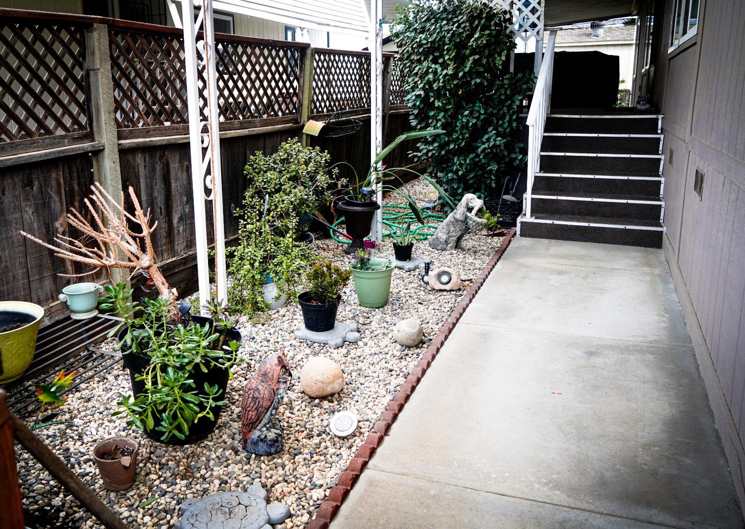 Detail Gallery Image 2 of 22 For 19667 American Ave 85, Hilmar,  CA 95324 - 3 Beds | 2 Baths