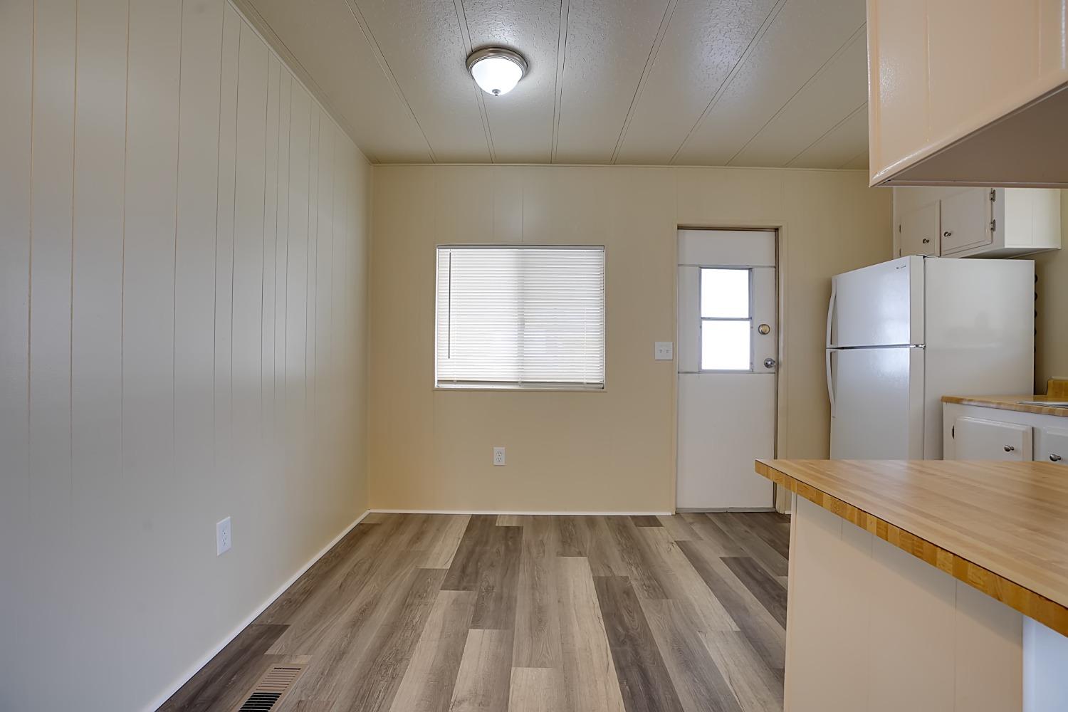 Detail Gallery Image 11 of 27 For 927 East F 8, Oakdale,  CA 95361 - 2 Beds | 0/1 Baths