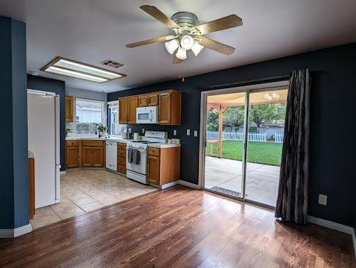 Detail Gallery Image 10 of 41 For 3753 Hepburn Cir, Stockton,  CA 95209 - 3 Beds | 2/1 Baths