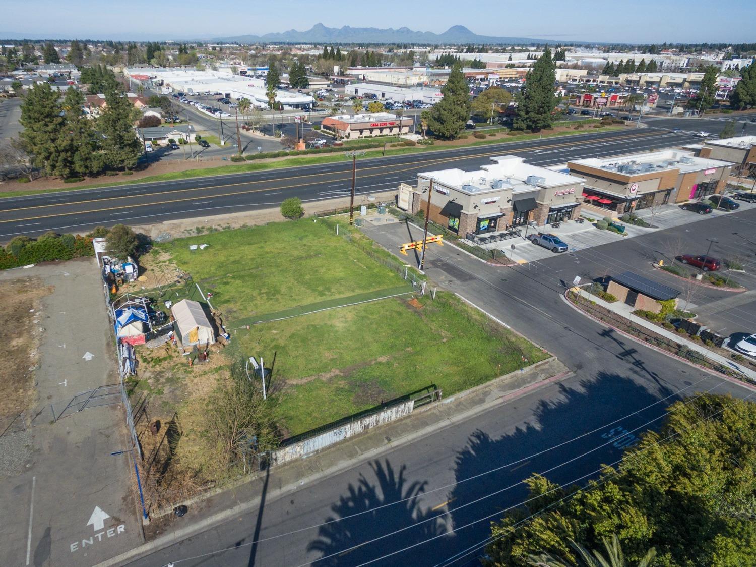 Whyler Road, Yuba City, California image 10