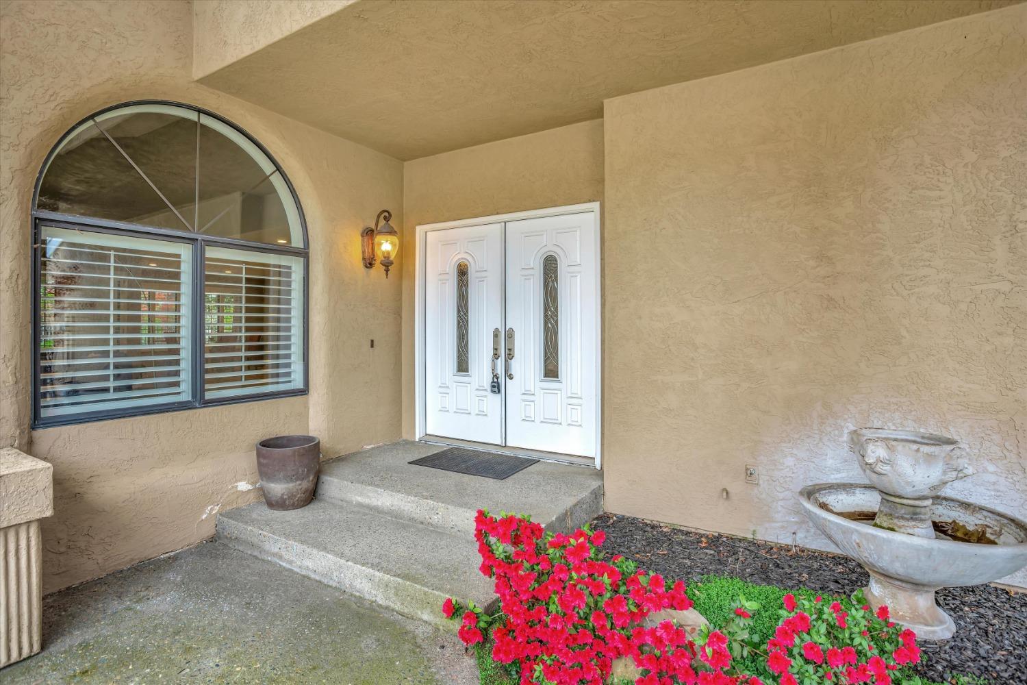 Detail Gallery Image 4 of 50 For 19146 Spyglass Ct, Woodbridge,  CA 95258 - 3 Beds | 2/1 Baths