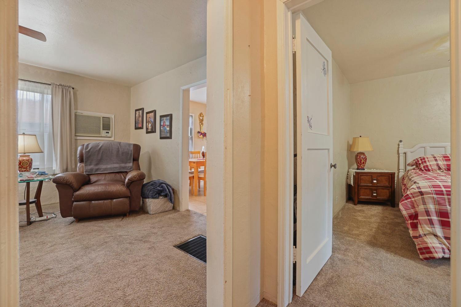 Detail Gallery Image 4 of 29 For 1624 Pearl St, Modesto,  CA 95350 - 2 Beds | 1 Baths