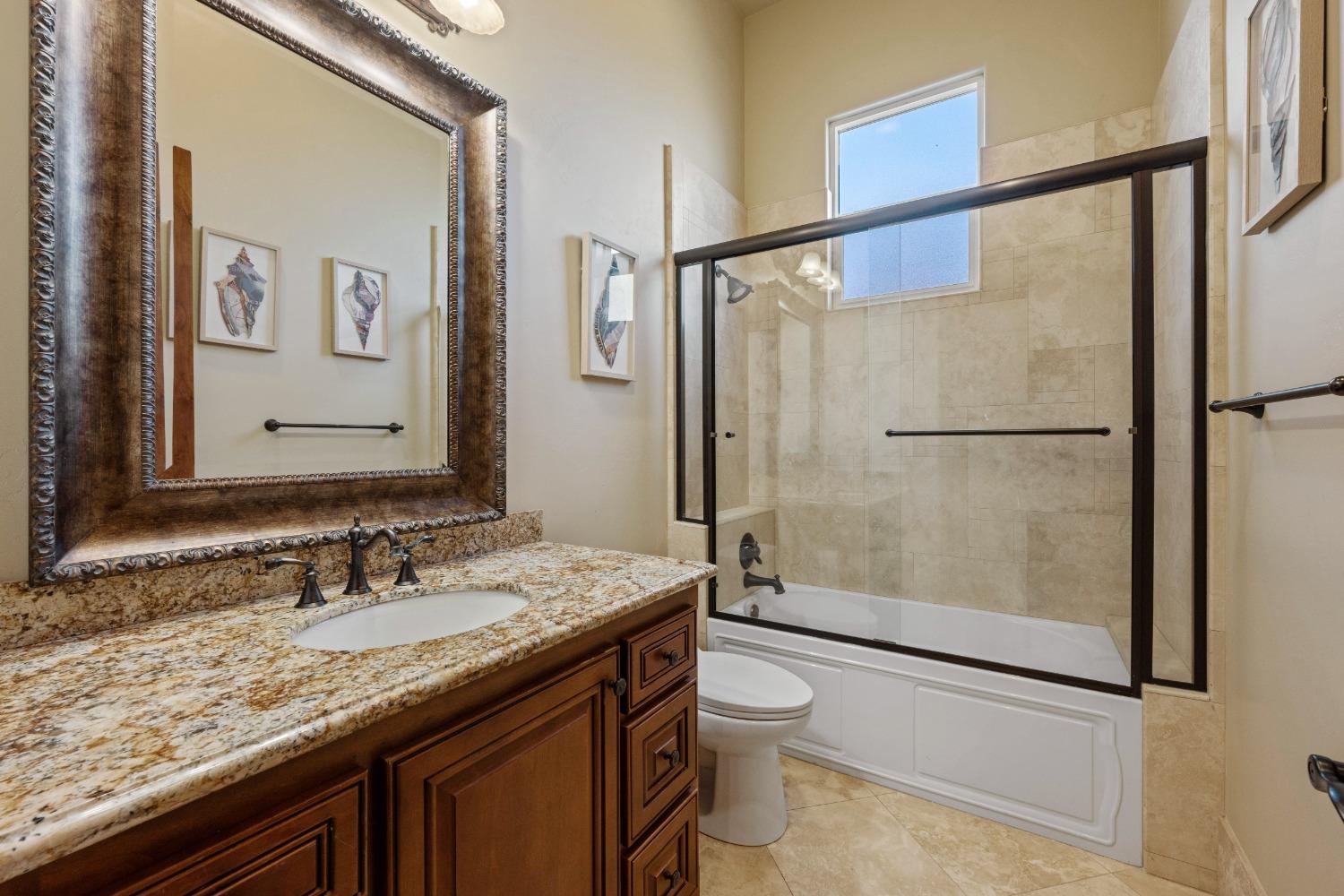 Detail Gallery Image 30 of 74 For 6100 Terracina Ct, Loomis,  CA 95650 - 5 Beds | 6/4 Baths