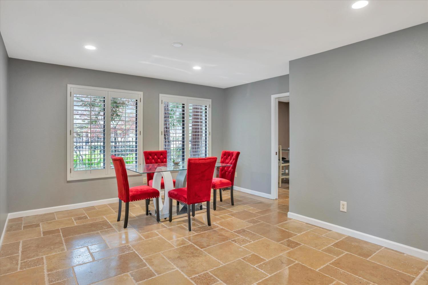 Detail Gallery Image 15 of 50 For 19146 Spyglass Ct, Woodbridge,  CA 95258 - 3 Beds | 2/1 Baths