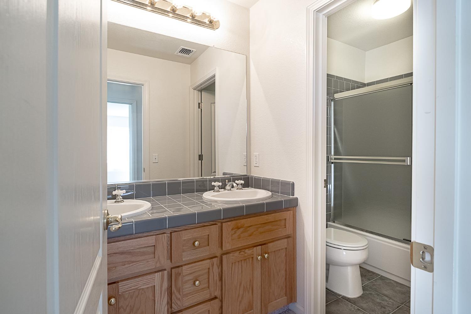 Detail Gallery Image 26 of 32 For 1905 Cobbler Ct, Modesto,  CA 95356 - 4 Beds | 2/1 Baths