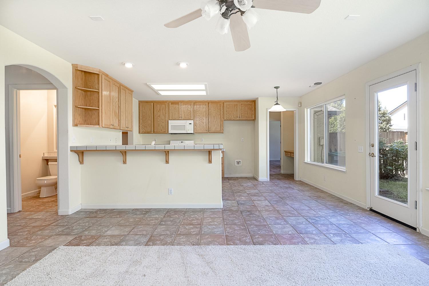 Detail Gallery Image 16 of 32 For 1905 Cobbler Ct, Modesto,  CA 95356 - 4 Beds | 2/1 Baths