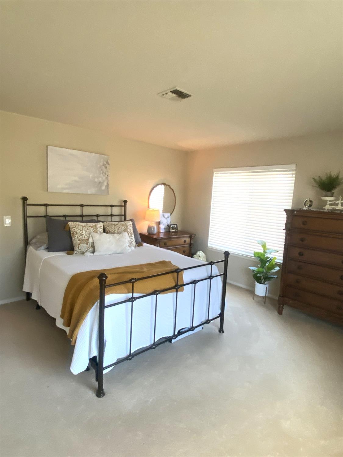 Detail Gallery Image 22 of 43 For 260 W Rumble Rd #E,  Modesto,  CA 95350 - 2 Beds | 1/1 Baths