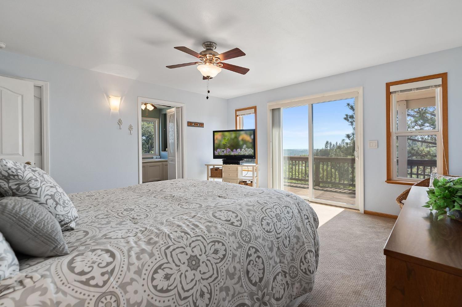 Detail Gallery Image 15 of 47 For 15275 Autumn Dr, Sutter Creek,  CA 95685 - 3 Beds | 2 Baths