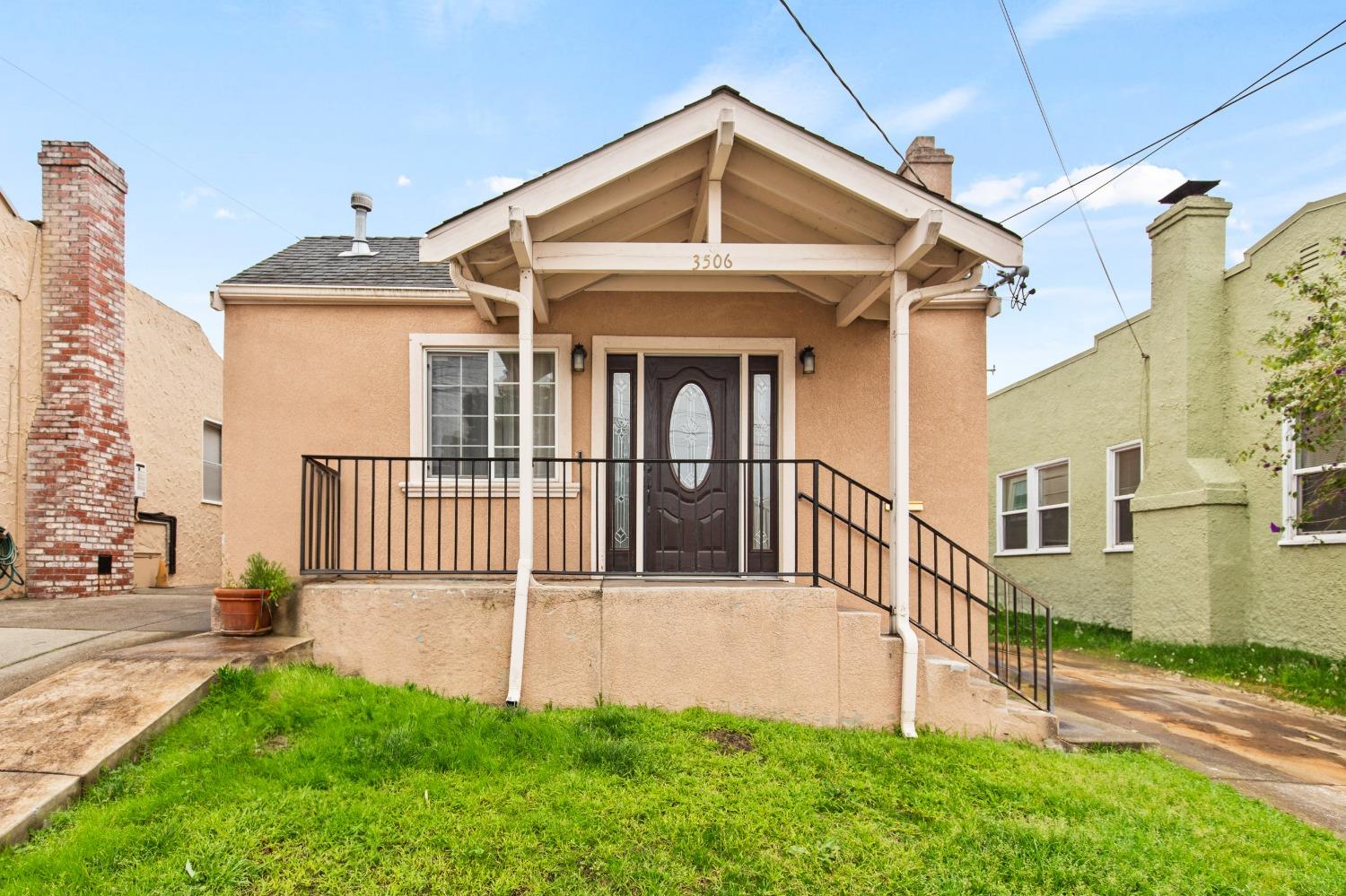 Photo of 3506 69th Ave in Oakland, CA