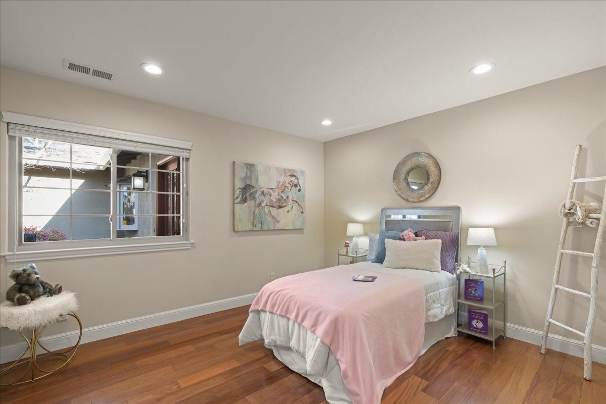 Detail Gallery Image 31 of 50 For 19342 Vendura Ct, Saratoga,  CA 95070 - 4 Beds | 2/1 Baths
