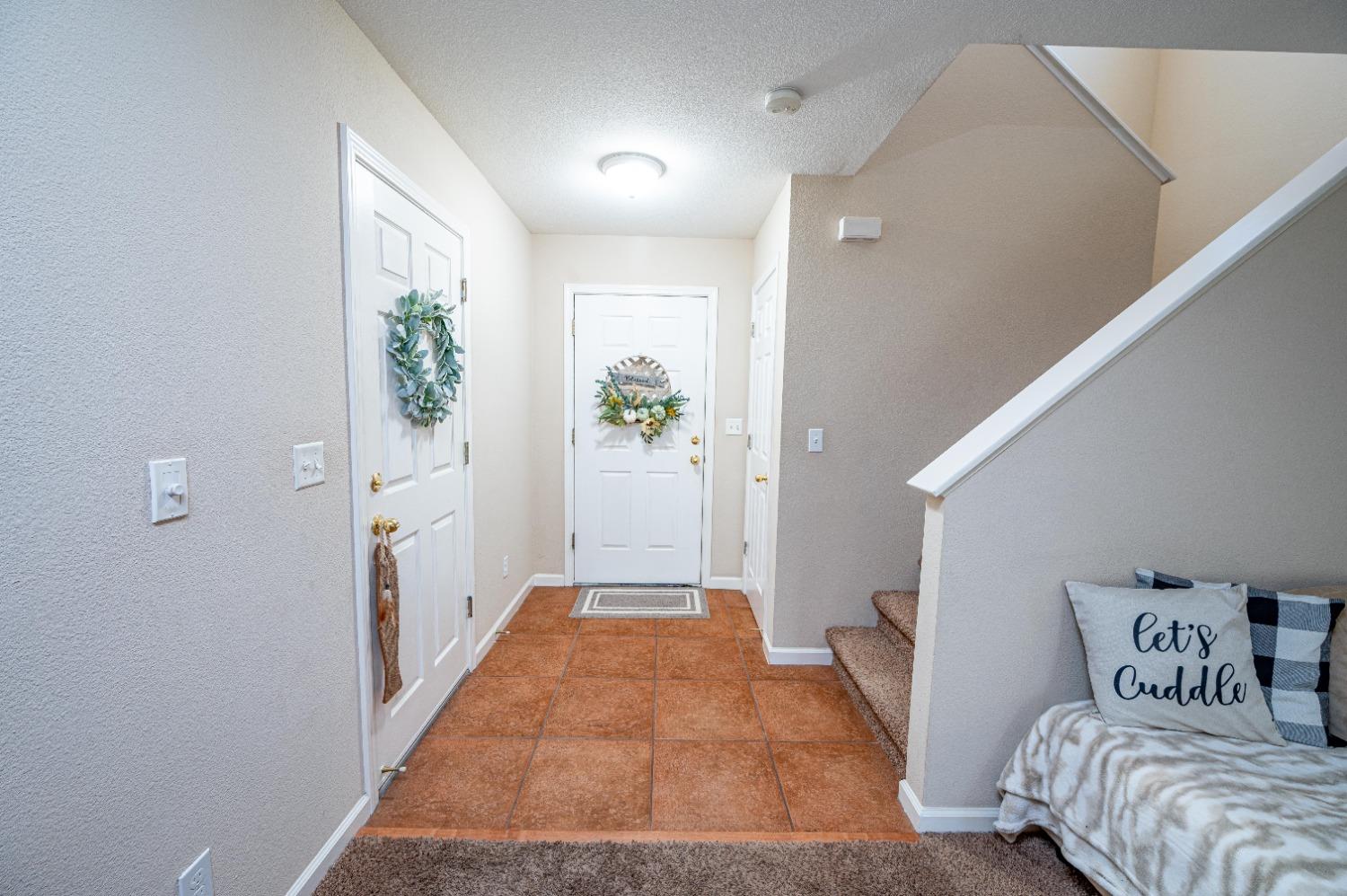 Detail Gallery Image 10 of 37 For 1714 Zona Bella Ln, Ceres,  CA 95307 - 2 Beds | 2/1 Baths