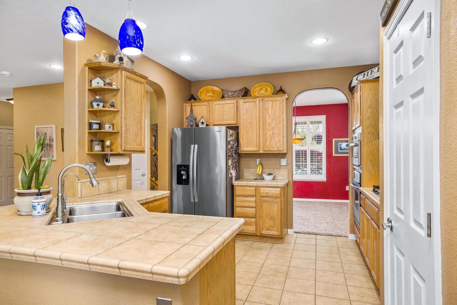 Detail Gallery Image 14 of 53 For 13604 Rivercrest Dr, Waterford,  CA 95386 - 5 Beds | 2/1 Baths