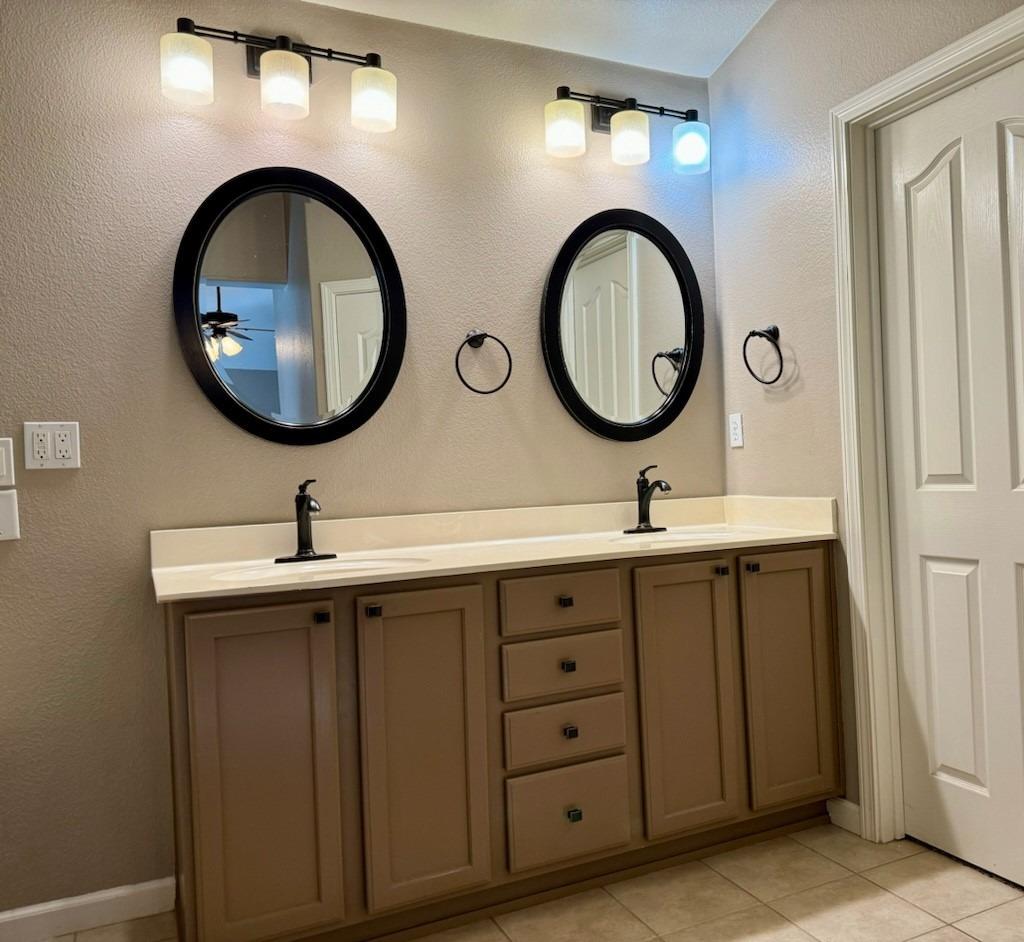 Detail Gallery Image 10 of 12 For 1865 Vermont St, Gridley,  CA 95948 - 5 Beds | 2/1 Baths