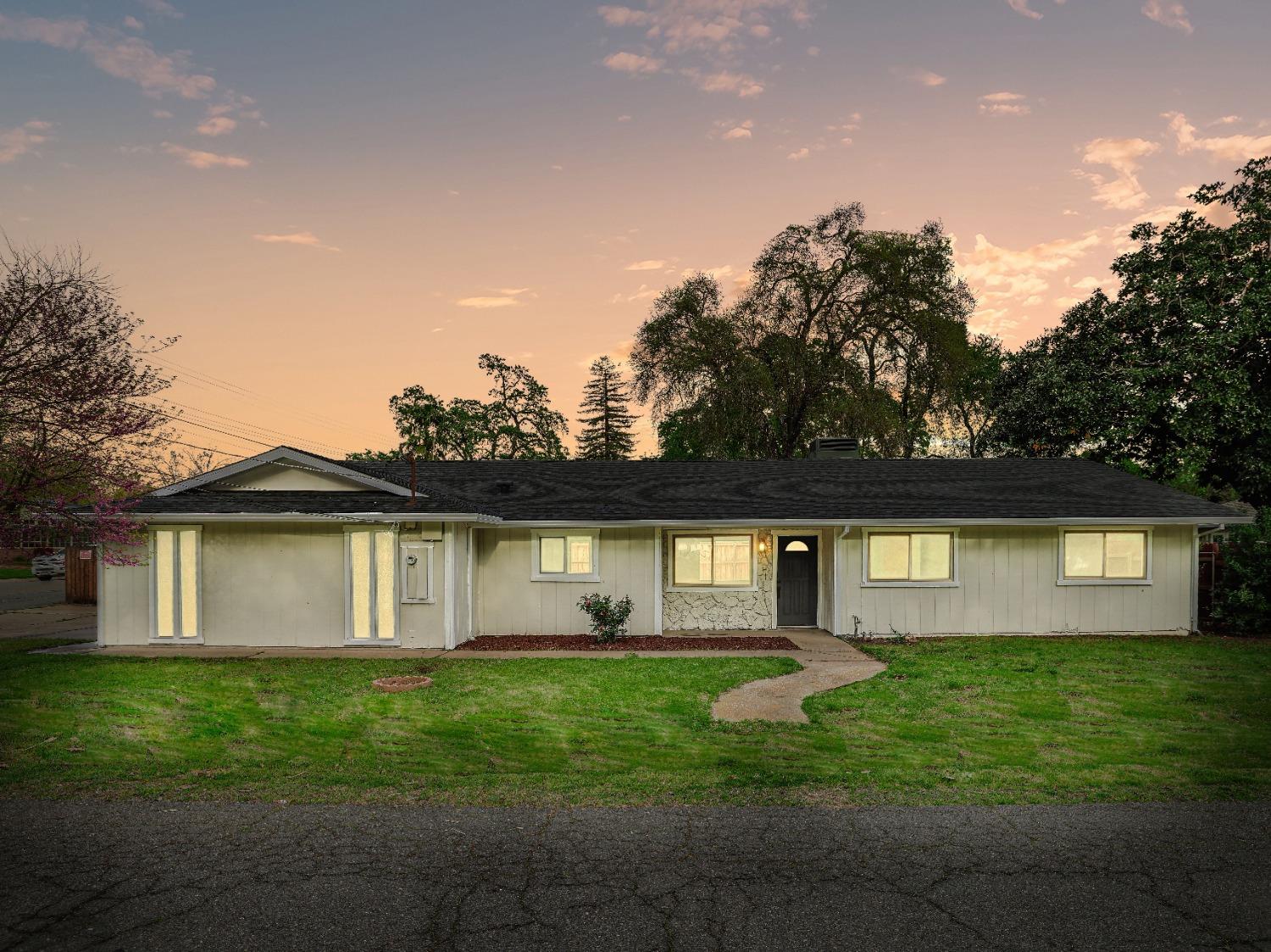 Photo of 5300 Kenneth Ave in Carmichael, CA