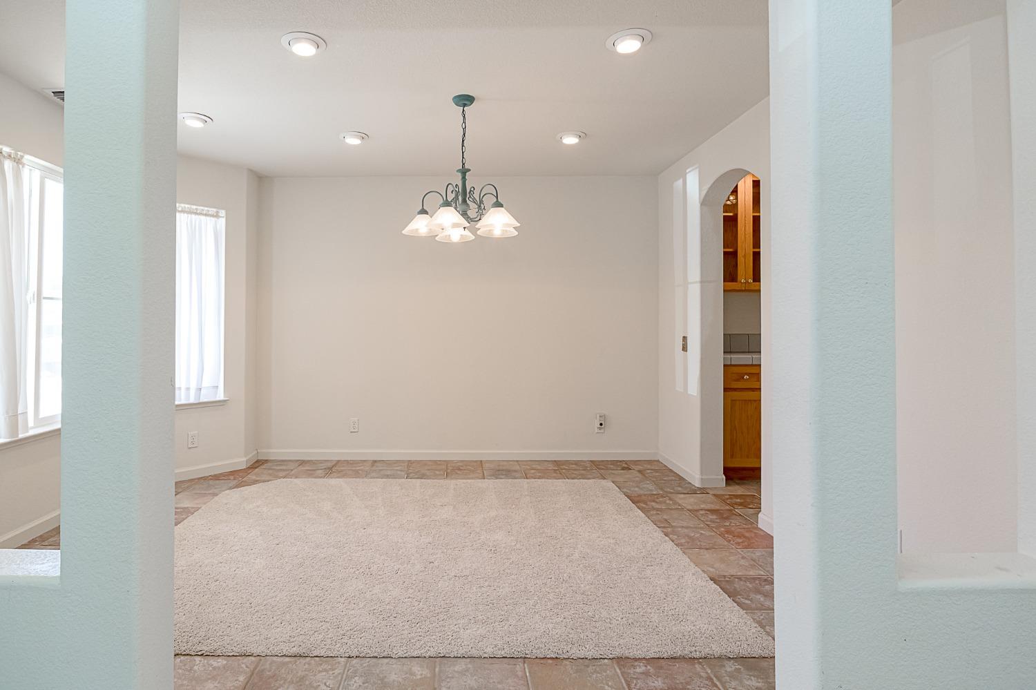 Detail Gallery Image 9 of 32 For 1905 Cobbler Ct, Modesto,  CA 95356 - 4 Beds | 2/1 Baths