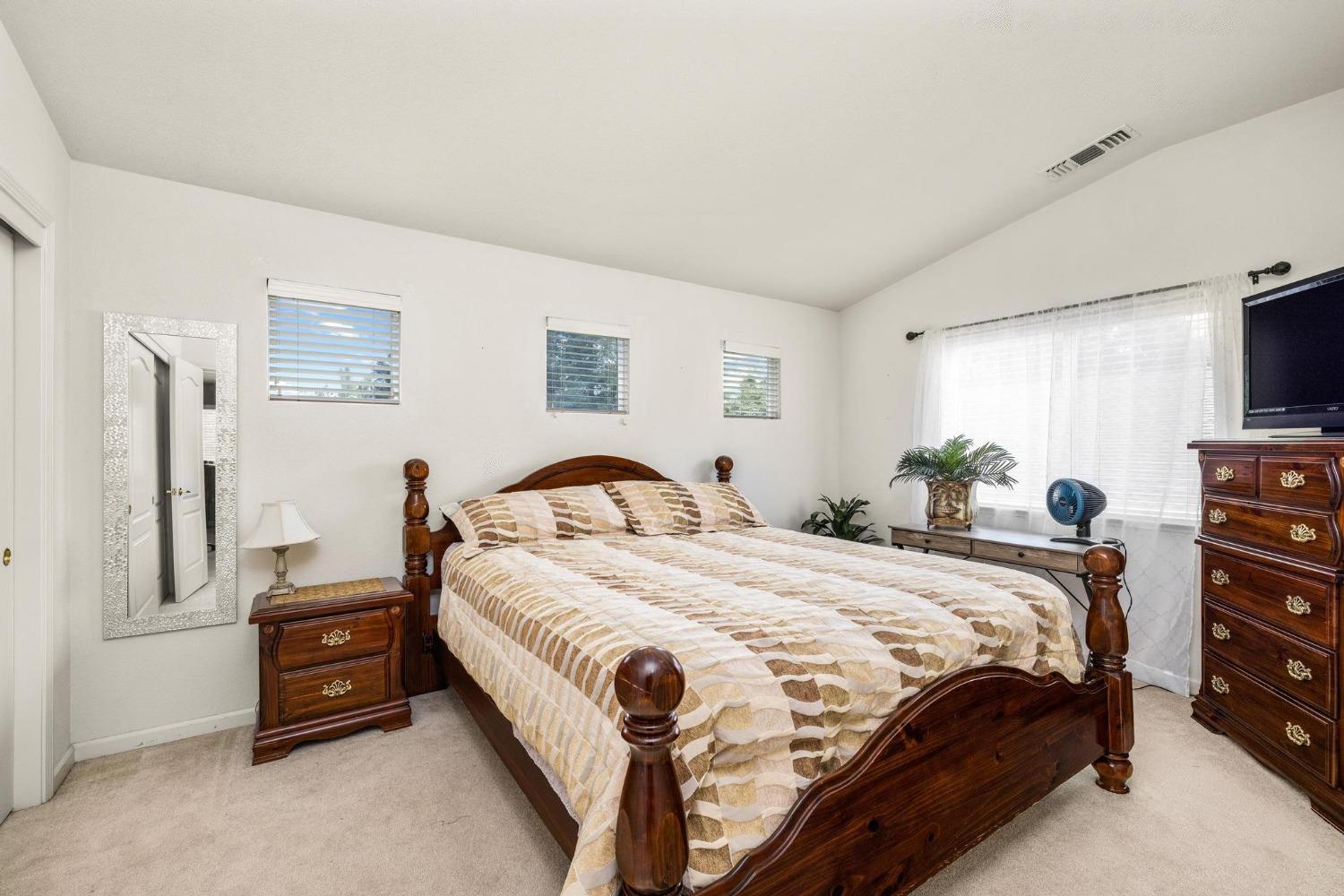 Detail Gallery Image 30 of 40 For 4294 Madison Ln, Turlock,  CA 95382 - 4 Beds | 2/1 Baths