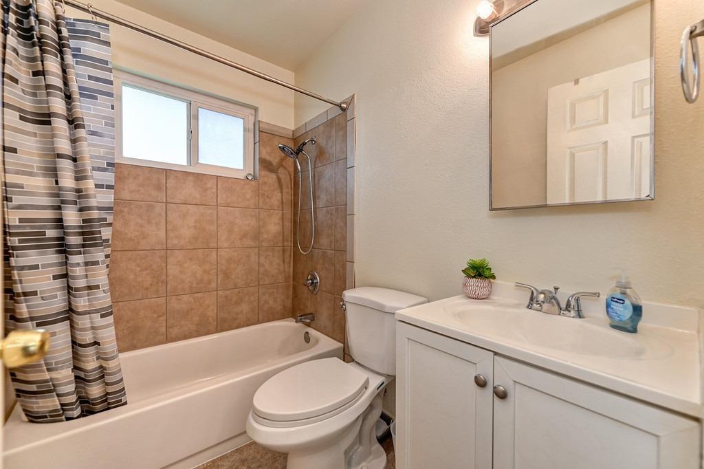 Detail Gallery Image 18 of 24 For 5178 Connecticut Dr #4,  Sacramento,  CA 95841 - 2 Beds | 1 Baths