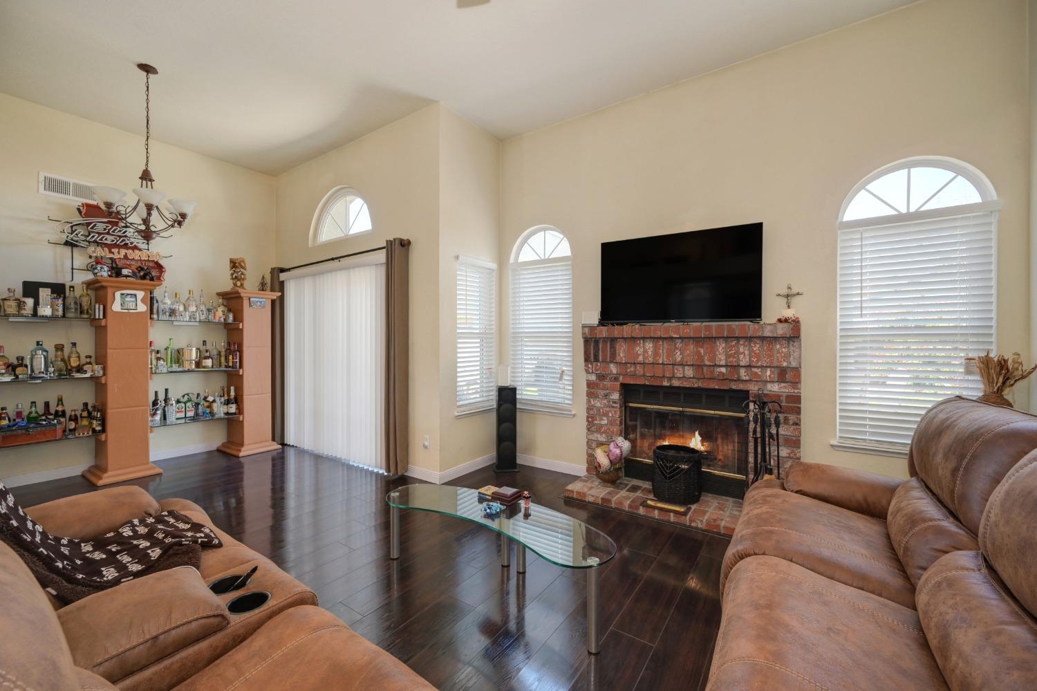Detail Gallery Image 7 of 50 For 9247 Wenlock Ct, Sacramento,  CA 95829 - 3 Beds | 2 Baths