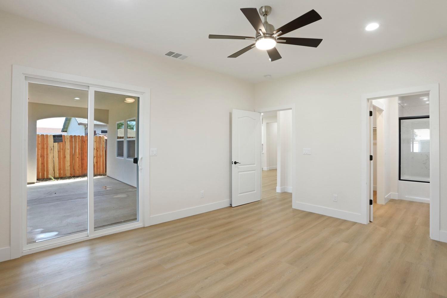 Detail Gallery Image 29 of 37 For 926 W Rendon Ave, Stockton,  CA 95205 - 4 Beds | 2 Baths
