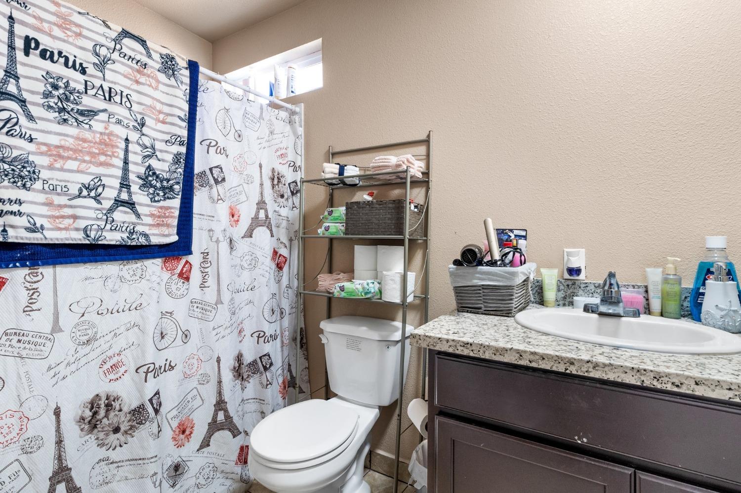 Detail Gallery Image 18 of 24 For 1695 Yosemite Pkwy, Merced,  CA 95340 - 4 Beds | 2 Baths