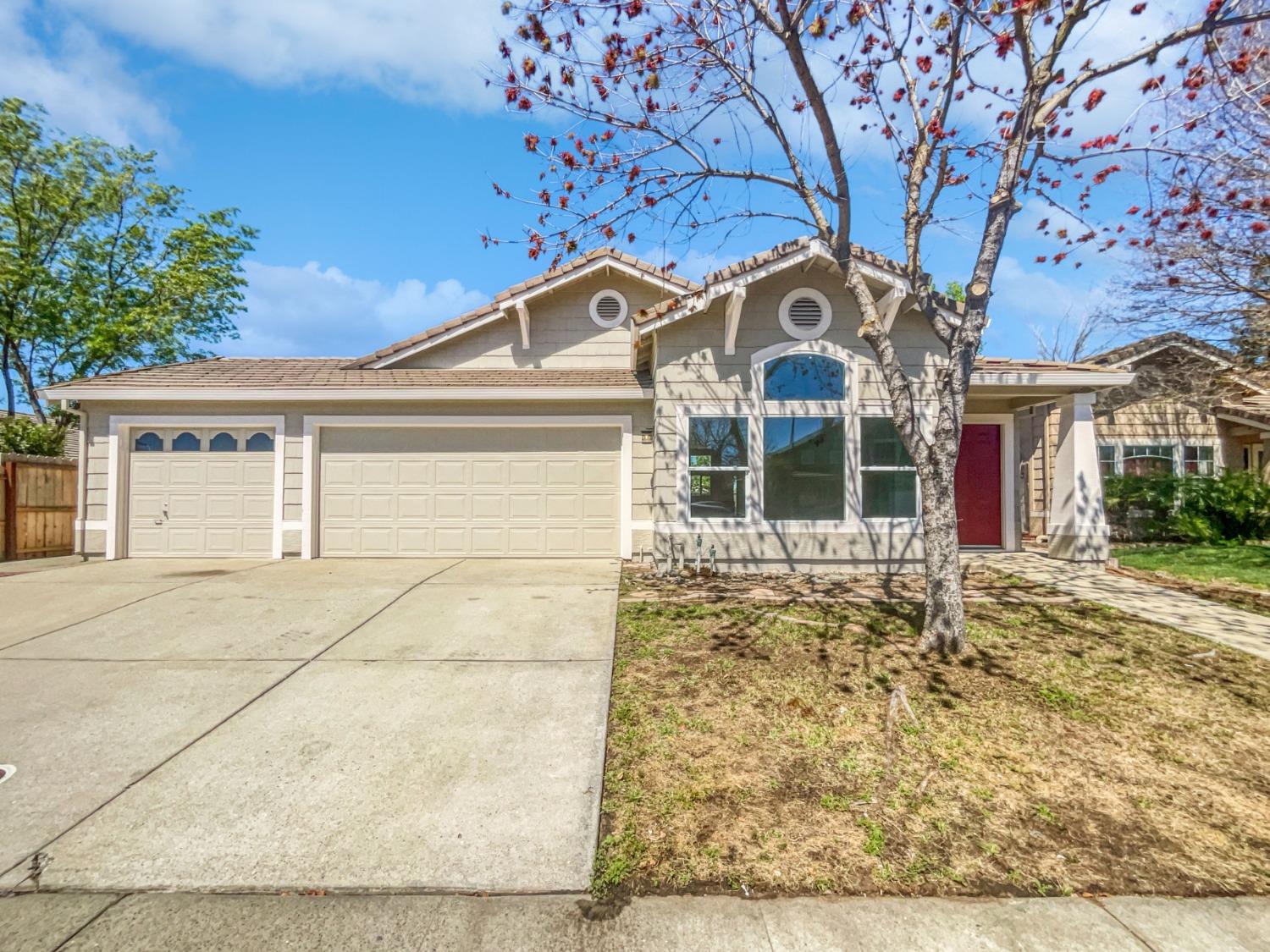 Detail Gallery Image 1 of 37 For 9183 Morgan Point Ct, Elk Grove,  CA 95624 - 4 Beds | 2 Baths