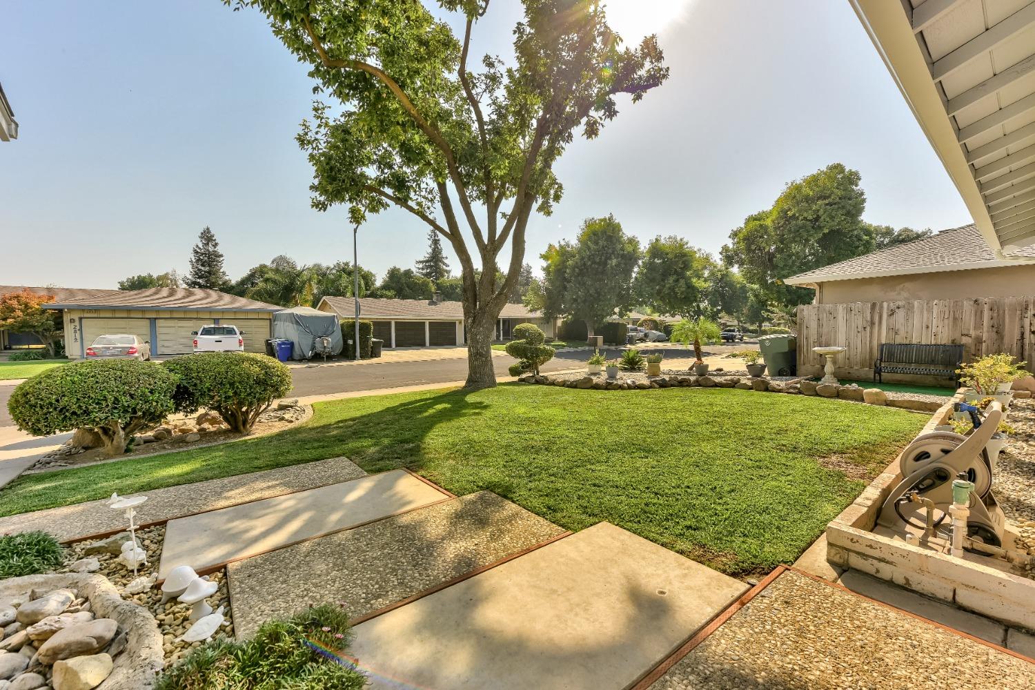Detail Gallery Image 7 of 47 For 2813 Stoneridge Dr, Modesto,  CA 95355 - 3 Beds | 2 Baths