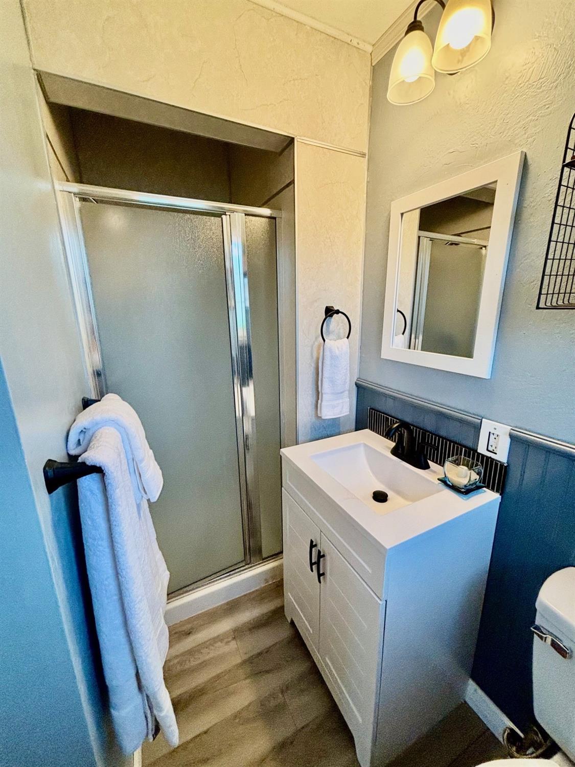 Detail Gallery Image 26 of 38 For 5652 Norman Way, Sacramento,  CA 95822 - 3 Beds | 2 Baths