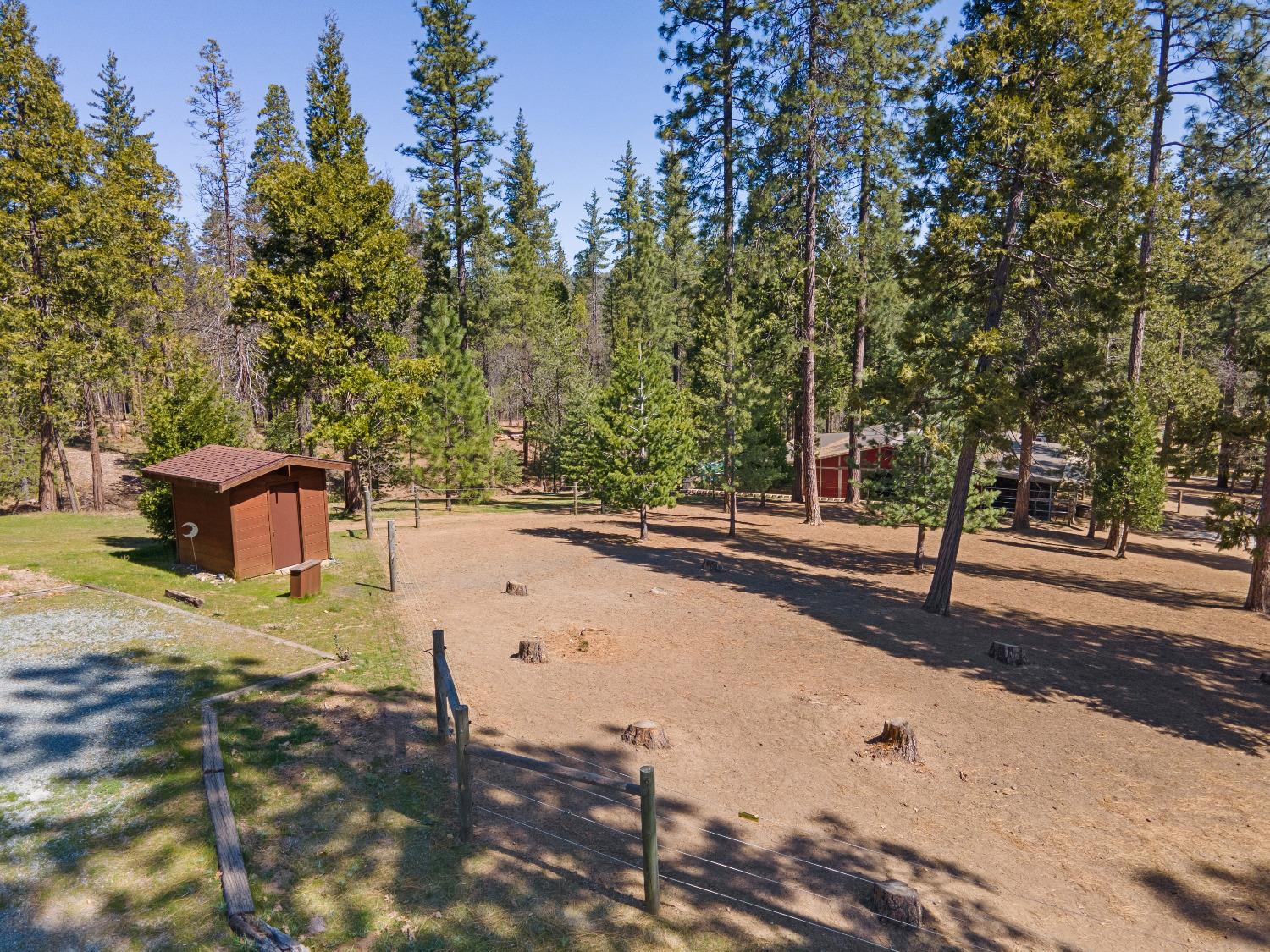 Detail Gallery Image 63 of 88 For 10415 Mcmahon Rd, Coulterville,  CA 95311 - 3 Beds | 3/1 Baths