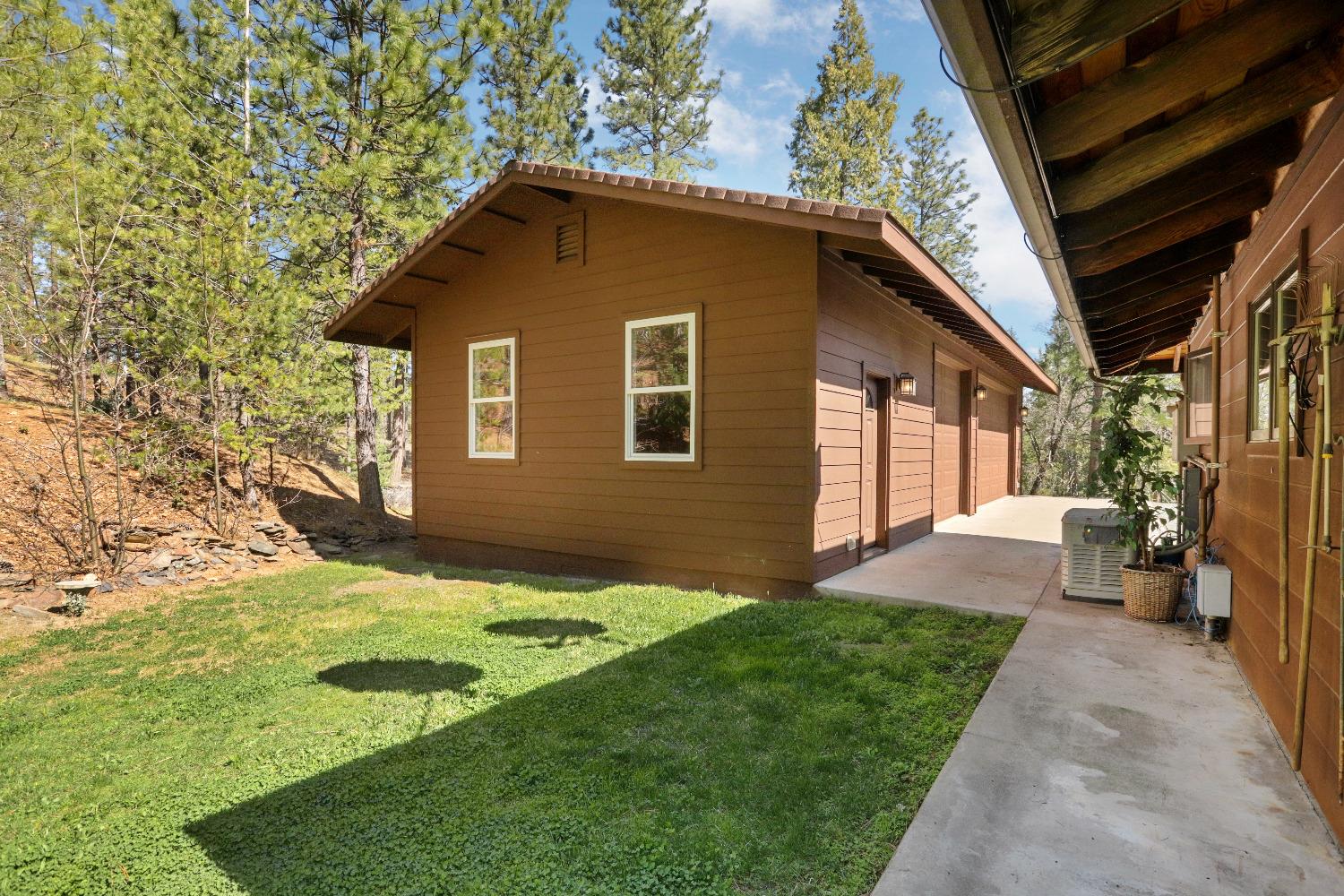 Detail Gallery Image 61 of 88 For 10415 Mcmahon Rd, Coulterville,  CA 95311 - 3 Beds | 3/1 Baths