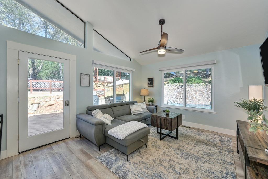 Detail Gallery Image 46 of 72 For 4800 Maggie Ln, Shingle Springs,  CA 95682 - 4 Beds | 3/1 Baths