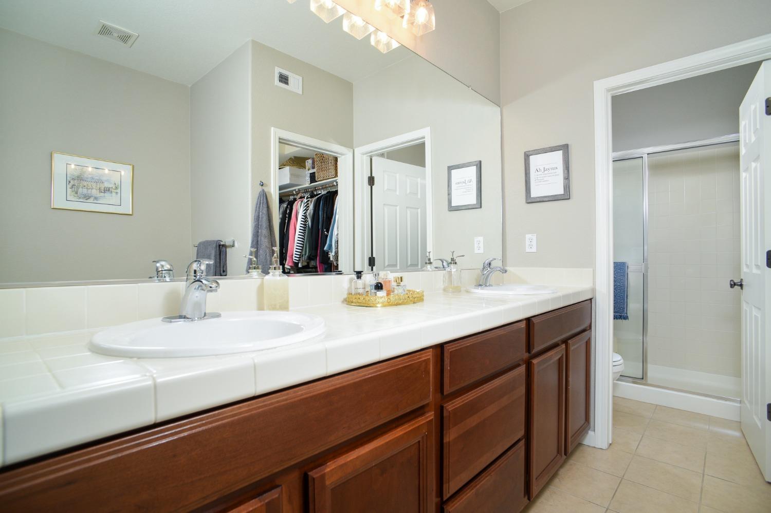 Detail Gallery Image 14 of 31 For 421 Anchor Ln #206,  West Sacramento,  CA 95605 - 2 Beds | 2 Baths