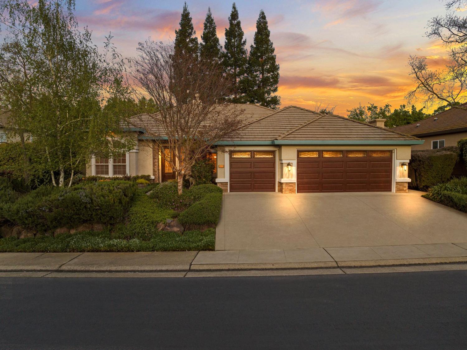 Photo of 1656 Krpan Dr in Roseville, CA
