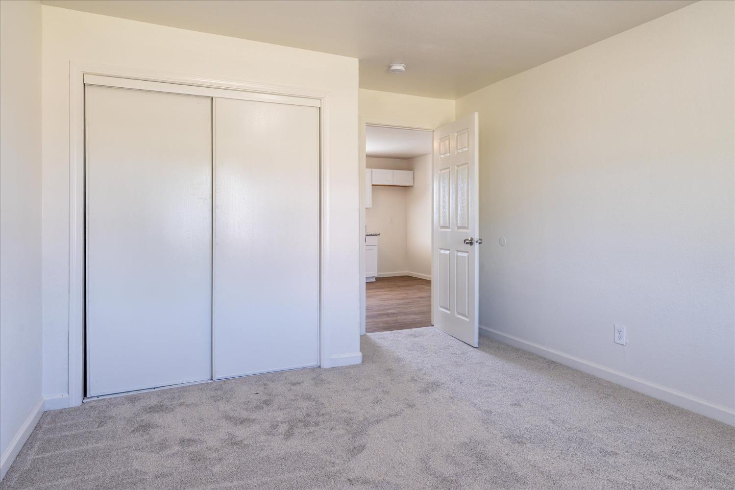 Detail Gallery Image 17 of 29 For 430 S Thorne Ave, Fresno,  CA 93706 - 3 Beds | 1 Baths