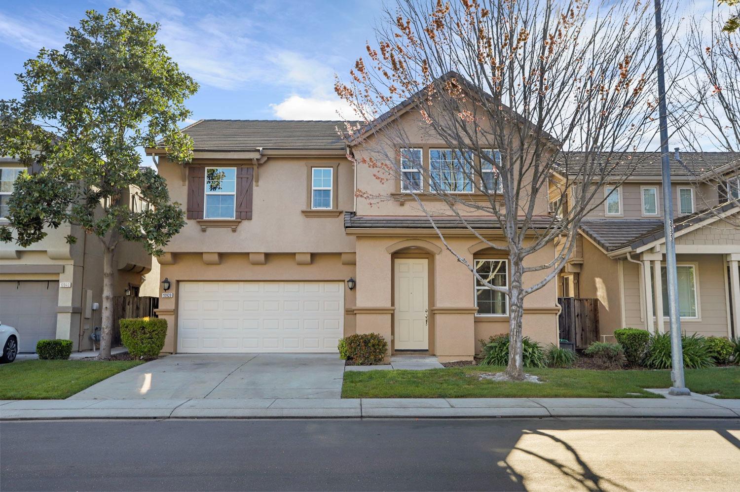 Detail Gallery Image 1 of 1 For 10928 Wildberry Ln, Stockton,  CA 95209 - 4 Beds | 2/1 Baths