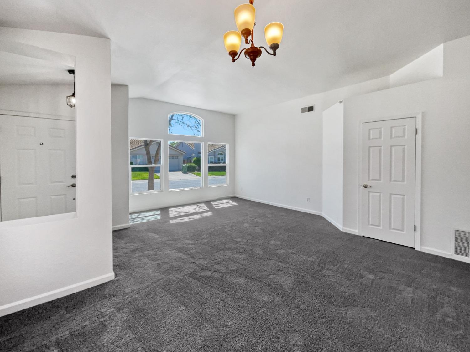 Detail Gallery Image 17 of 37 For 9183 Morgan Point Ct, Elk Grove,  CA 95624 - 4 Beds | 2 Baths