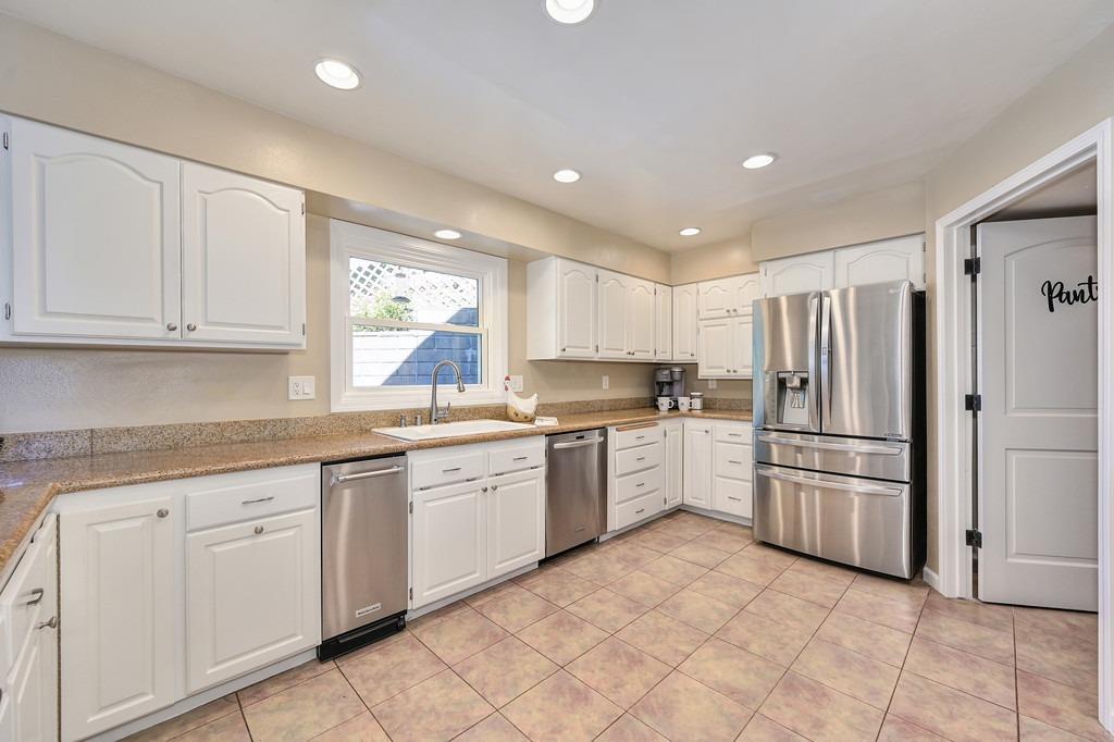 Detail Gallery Image 26 of 72 For 4800 Maggie Ln, Shingle Springs,  CA 95682 - 4 Beds | 3/1 Baths