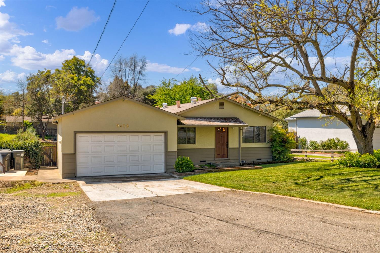 Detail Gallery Image 2 of 62 For 9428 Elm Ave, Orangevale,  CA 95662 - 3 Beds | 2 Baths