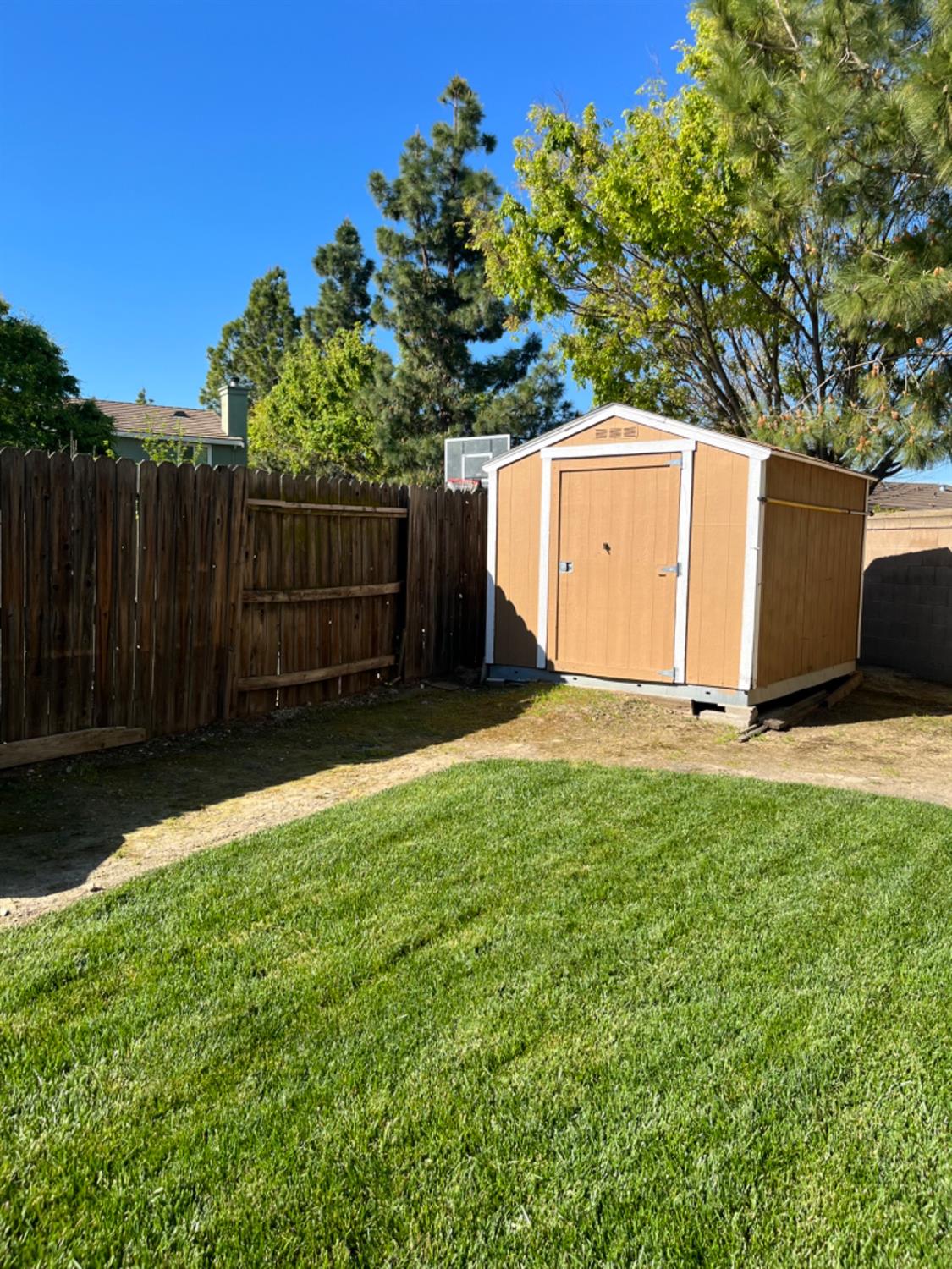 Detail Gallery Image 53 of 53 For 9690 Sea Cliff Ct, Elk Grove,  CA 95758 - 5 Beds | 3/1 Baths
