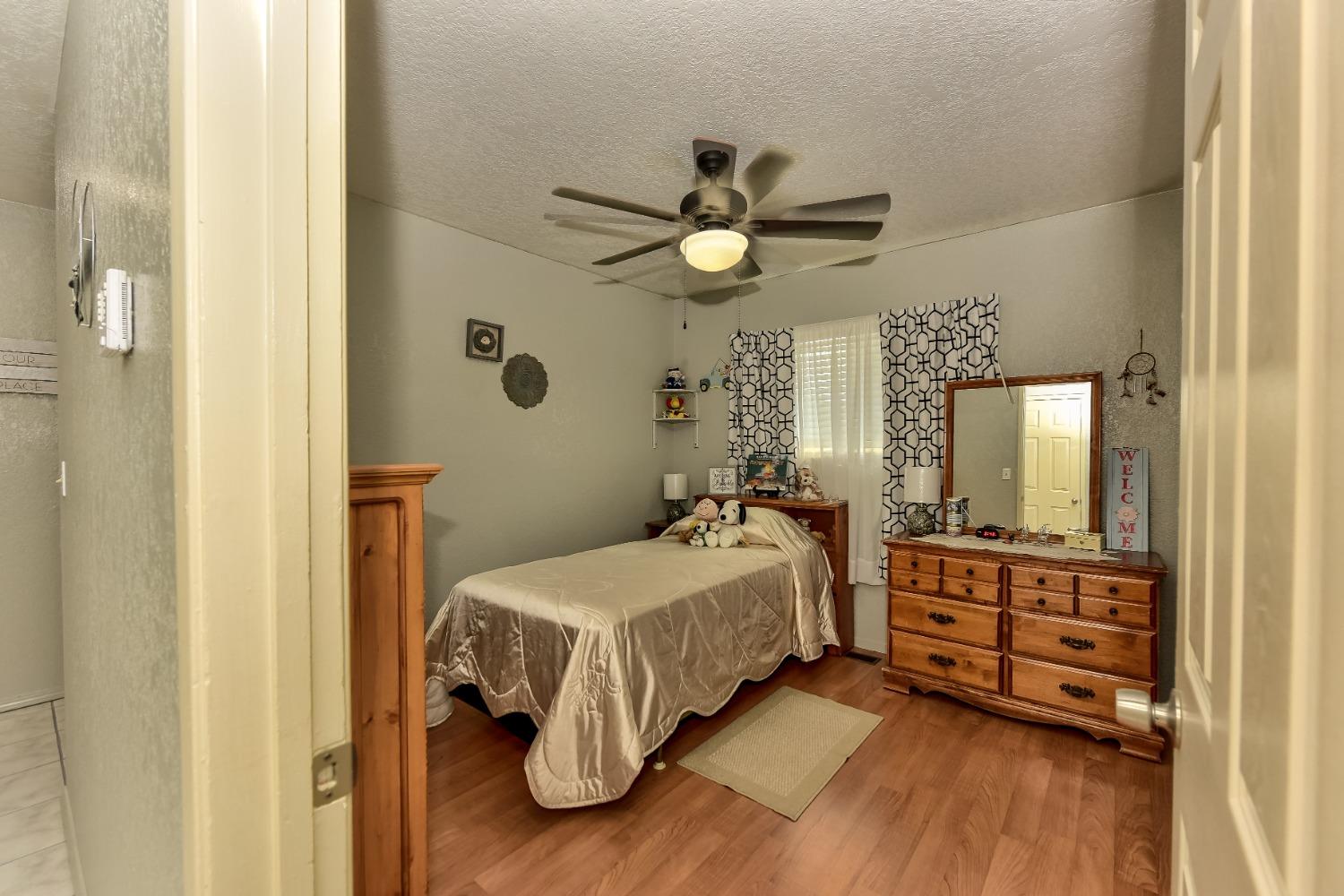 Detail Gallery Image 11 of 47 For 2813 Stoneridge Dr, Modesto,  CA 95355 - 3 Beds | 2 Baths